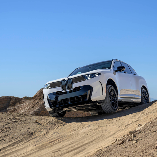 2027 BMW X5 40 xDrive G65 Alpine White Front View