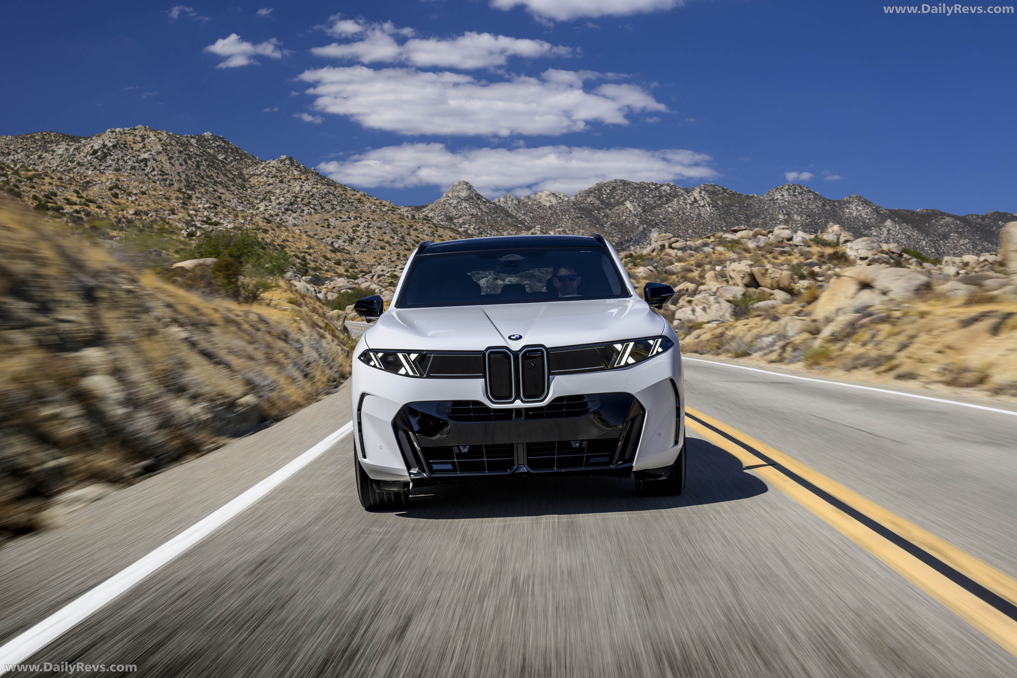 2027 BMW X5 40 xDrive G65 Alpine White Front View