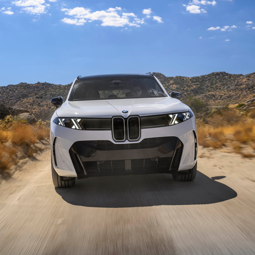 2027 BMW X5 40 xDrive G65 Alpine White Front View