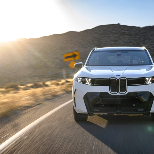 2027 BMW X5 40 xDrive G65 Alpine White Front View