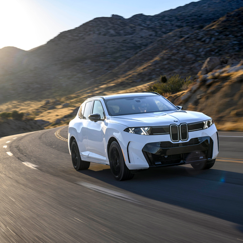2027 BMW X5 40 xDrive G65 Alpine White Front View