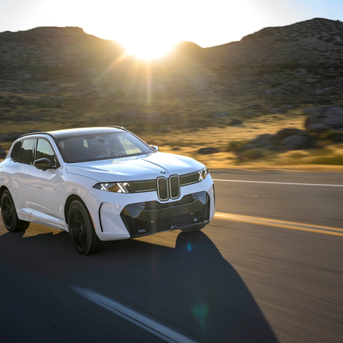 2027 BMW X5 40 xDrive G65 Alpine White Front View
