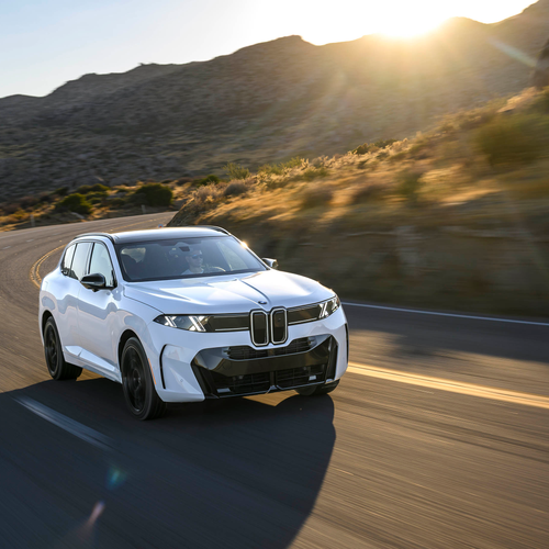 2027 BMW X5 40 xDrive G65 Alpine White Front View