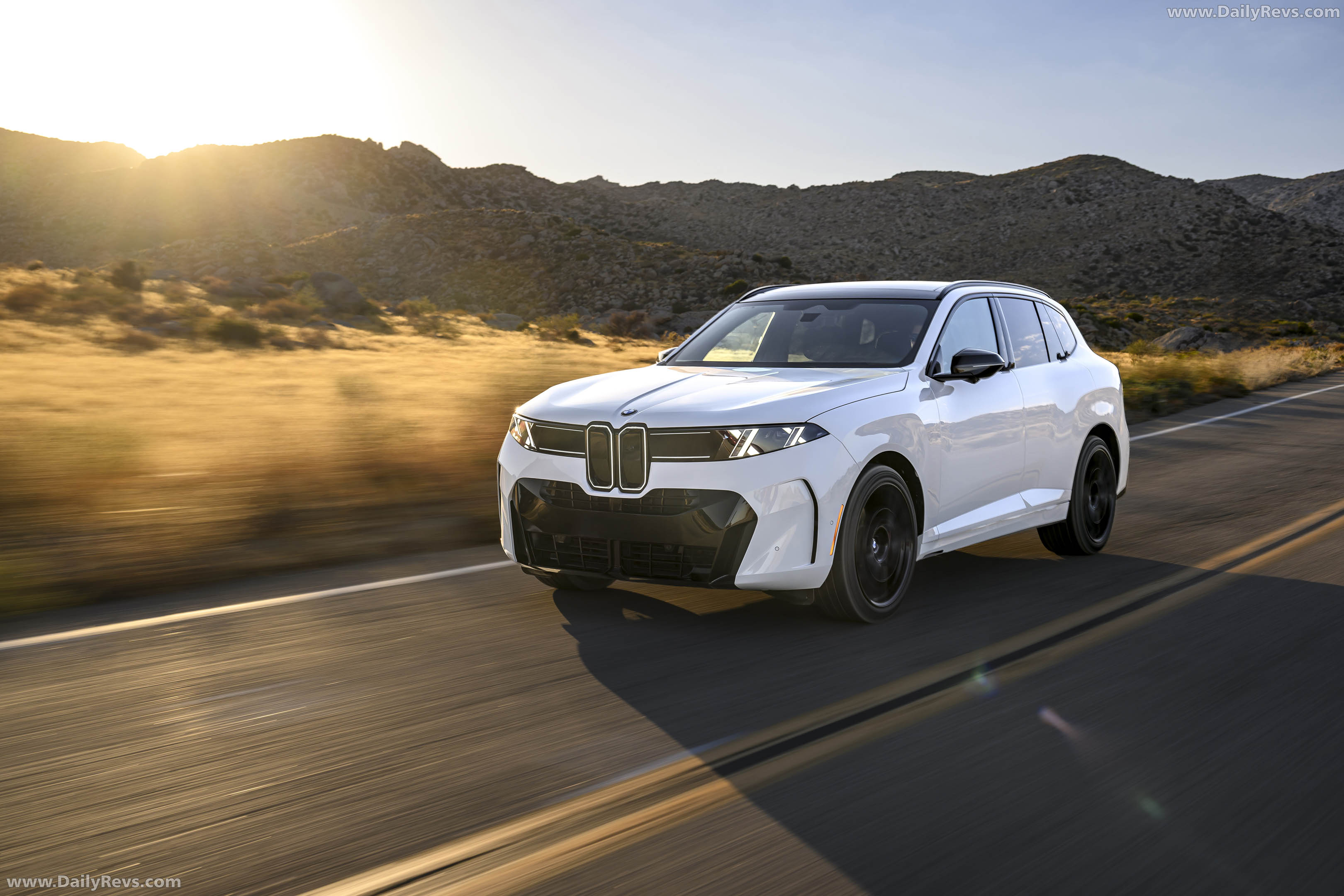 2027 BMW X5 40 xDrive G65 Alpine White Front View