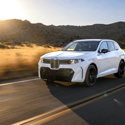 2027 BMW X5 40 xDrive G65 Alpine White Front View