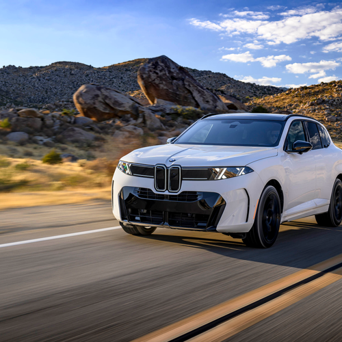 2027 BMW X5 40 xDrive G65 Alpine White Front View