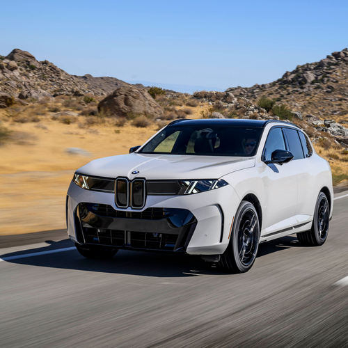 2027 BMW X5 40 xDrive G65 Alpine White Front View