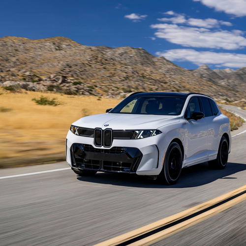 2027 BMW X5 40 xDrive G65 Alpine White Front View