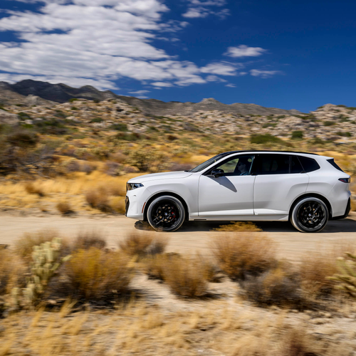 2027 BMW X5 40 xDrive G65 Alpine White Side View