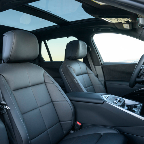 2027 BMW X5 40 xDrive G65 Alpine White Interior