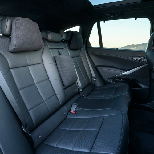 2027 BMW X5 40 xDrive G65 Alpine White Interior