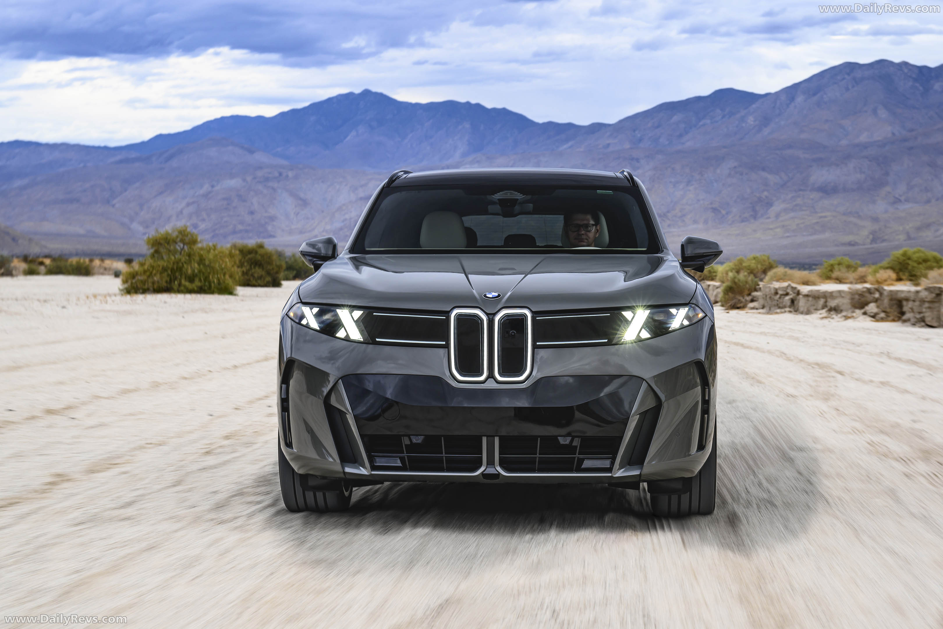 2027 BMW iX5 60 xDrive G65 Pine Grey Front View