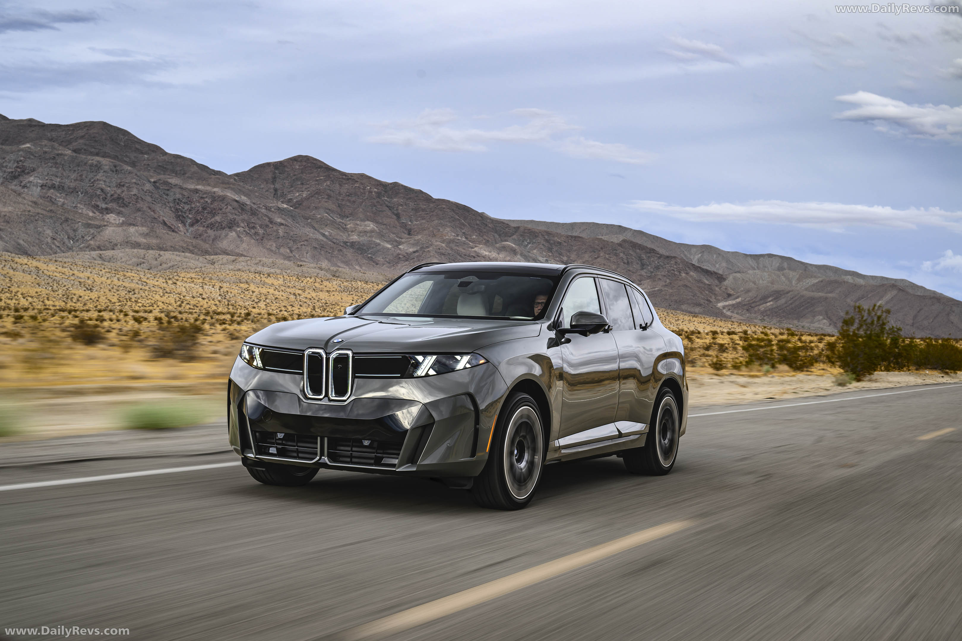 2027 BMW iX5 60 xDrive G65 Pine Grey Front View