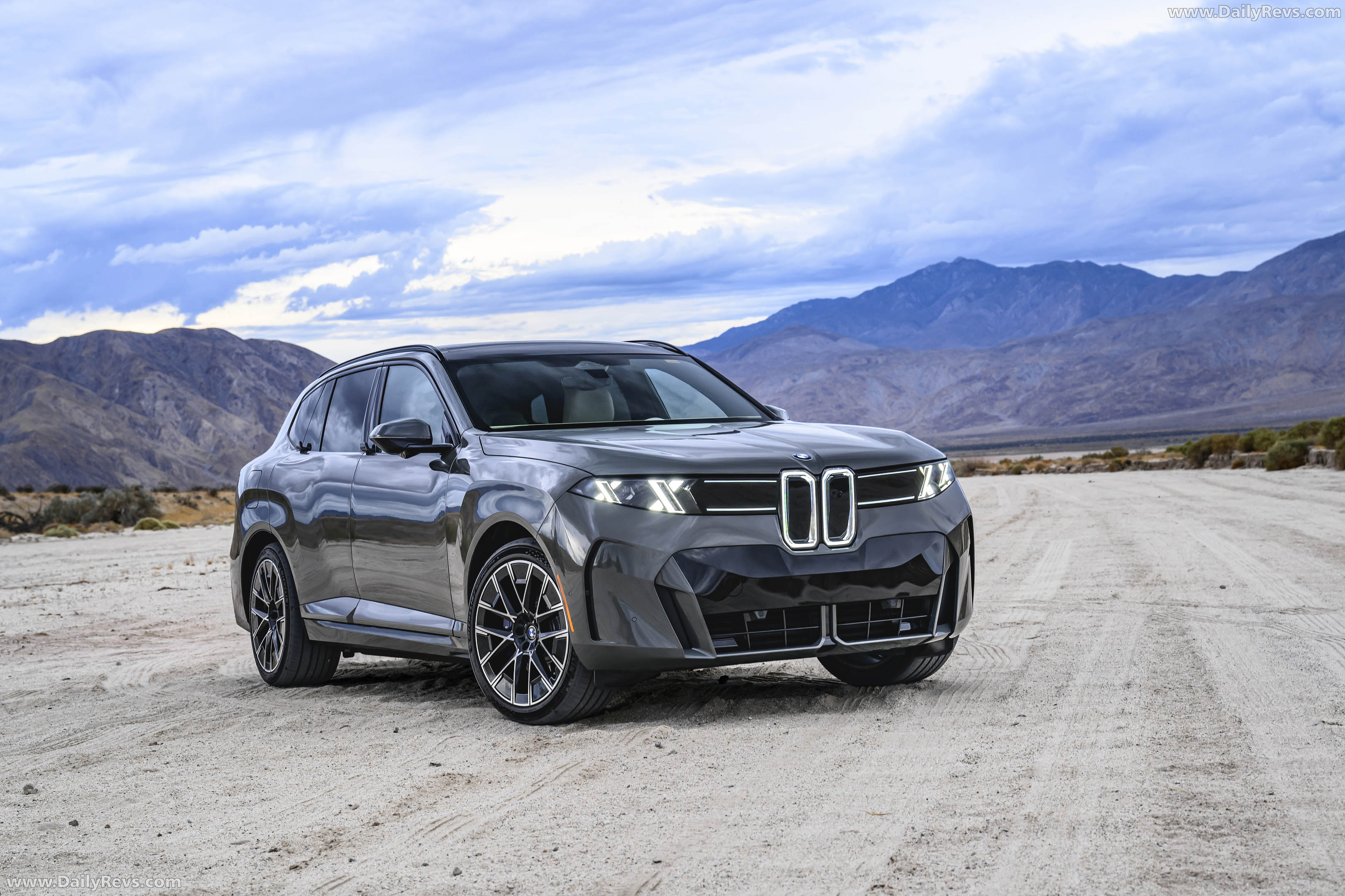 2027 BMW iX5 60 xDrive G65 Pine Grey Front View