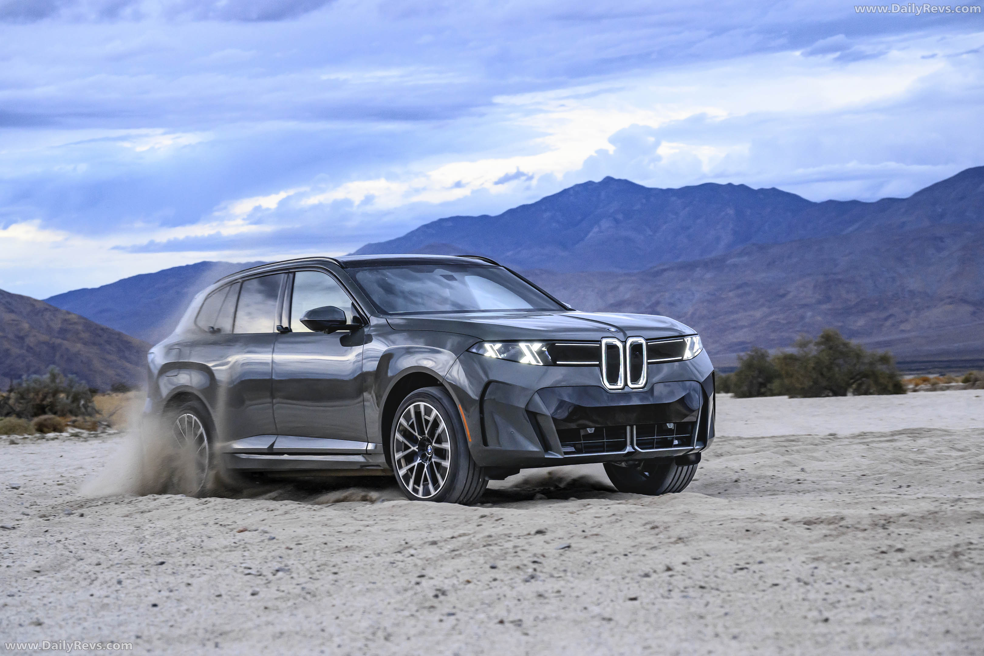 2027 BMW iX5 60 xDrive G65 Pine Grey Front View