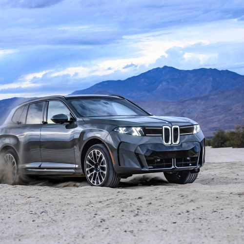 2027 BMW iX5 60 xDrive G65 Pine Grey Front View
