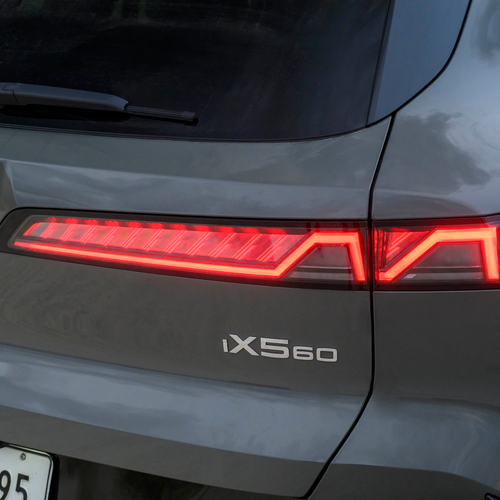 2027 BMW iX5 60 xDrive G65 Pine Grey Exterior