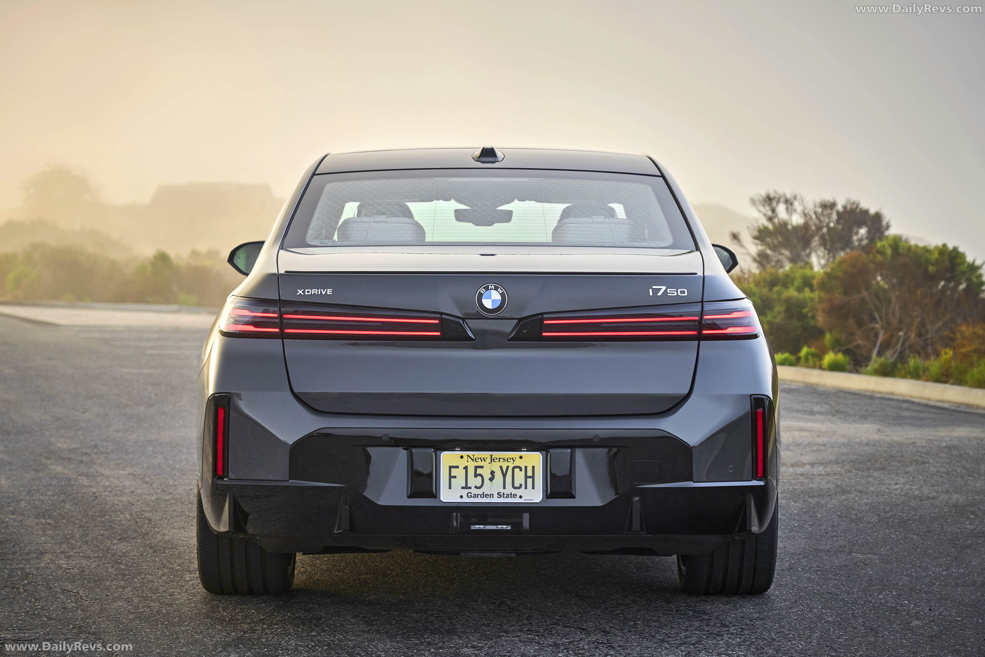 2027 BMW i7 50 xDrive M Sport Package Pro G70 Rear View