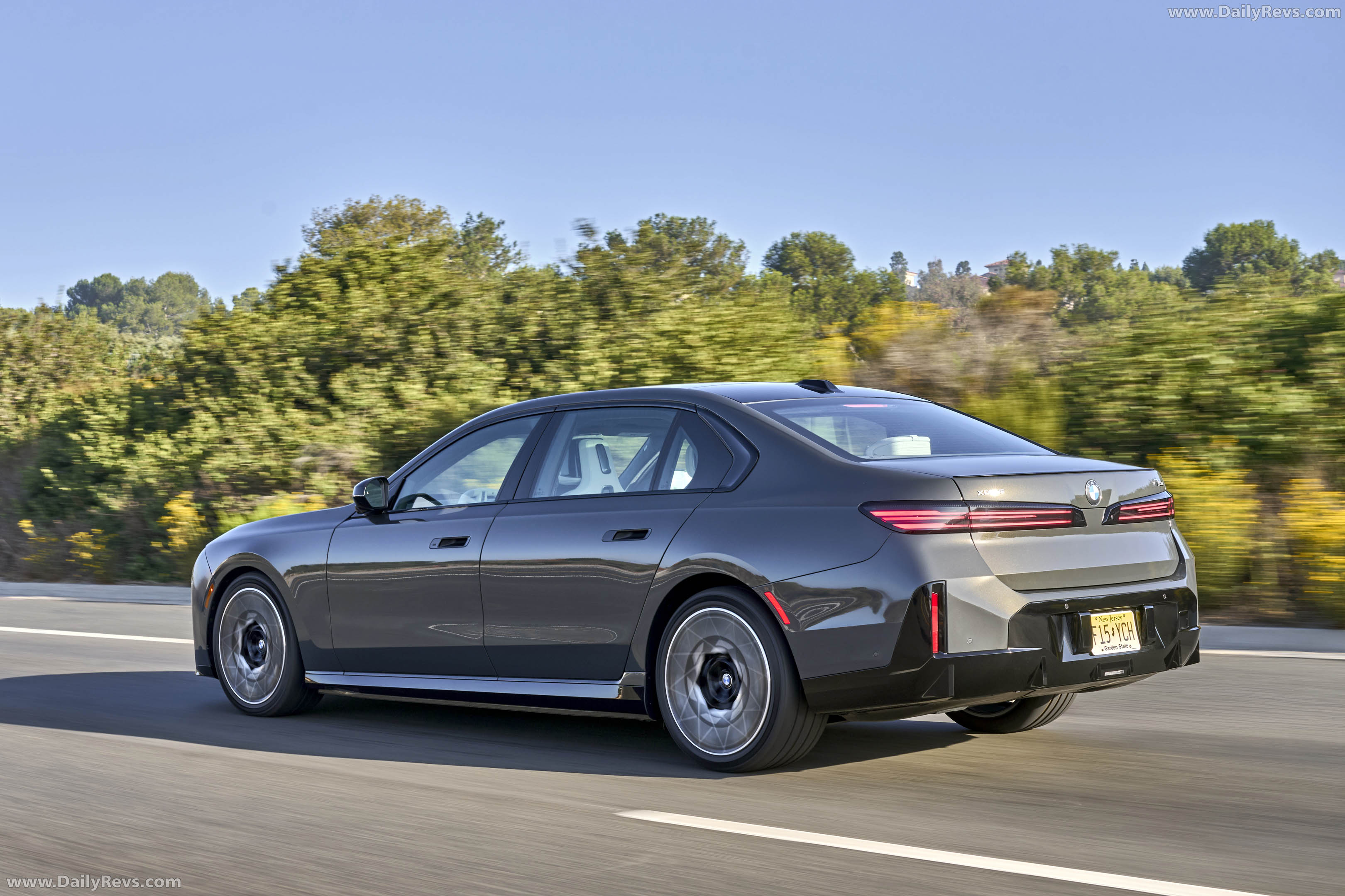 2027 BMW i7 50 xDrive M Sport Package Pro G70 Rear View