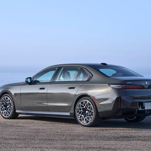 2027 BMW i7 50 xDrive M Sport Package Pro G70 Rear View