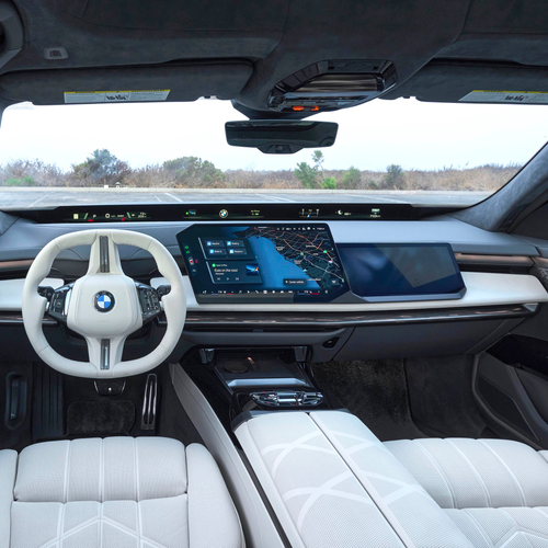 2027 BMW i7 50 xDrive M Sport Package Pro G70 Interior