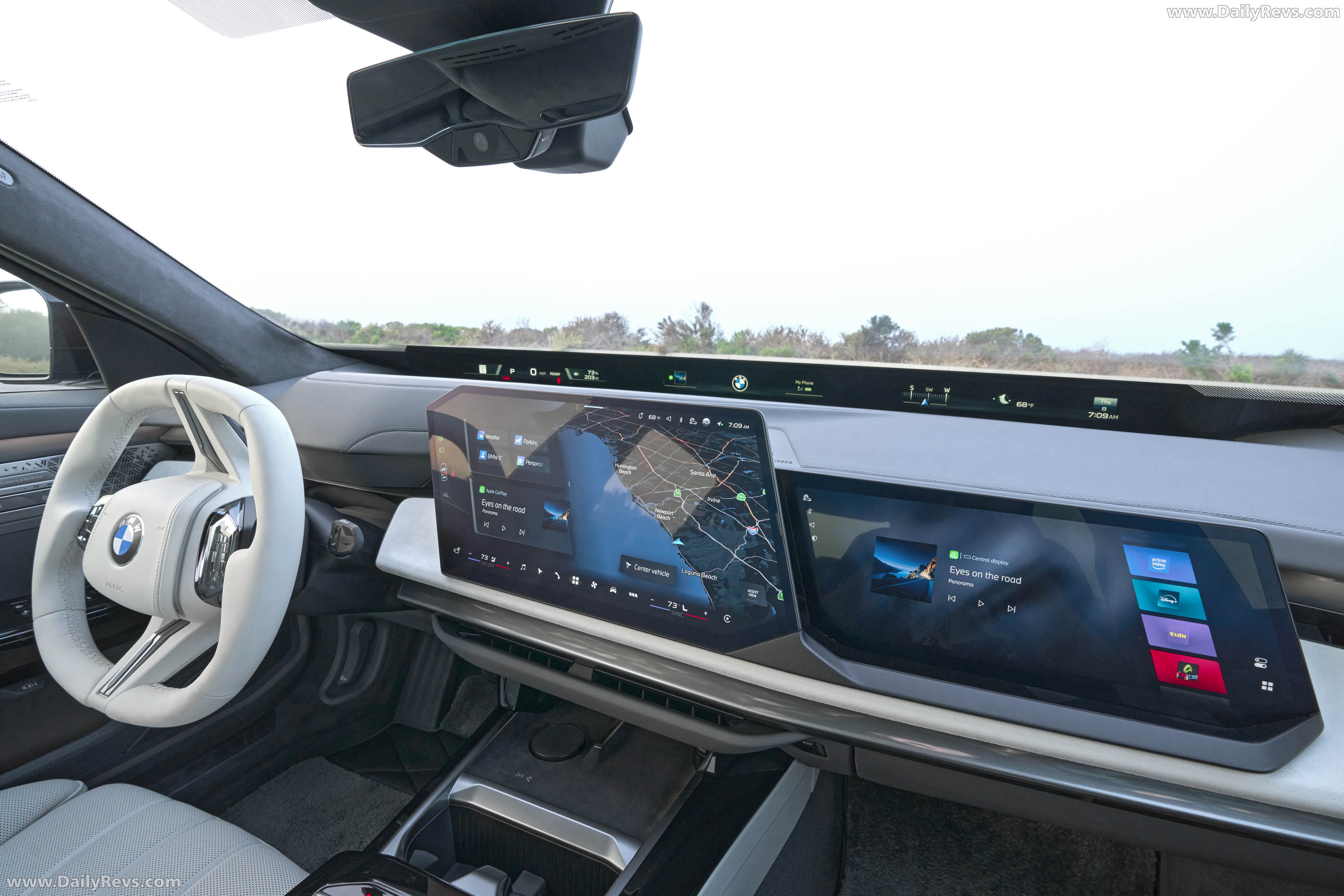 2027 BMW i7 50 xDrive M Sport Package Pro G70 Interior