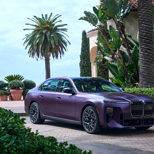 2027 BMW 740 xDrive M Sport Package Pro G70 Front View
