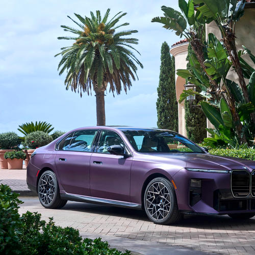 2027 BMW 740 xDrive M Sport Package Pro G70 Front View