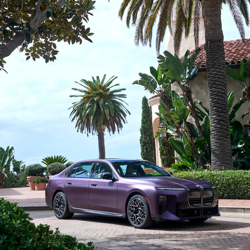 2027 BMW 740 xDrive M Sport Package Pro G70 Front View