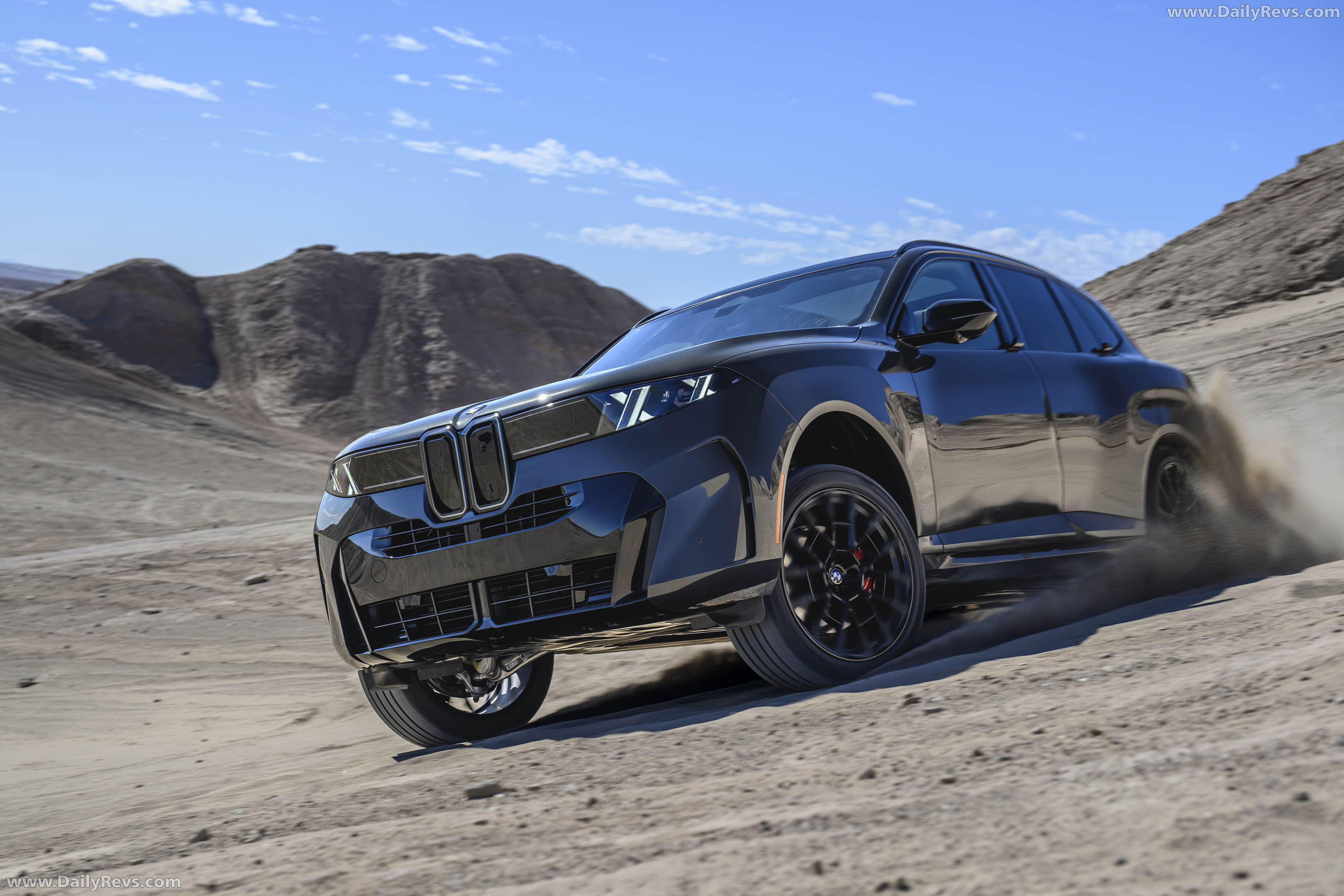 2027 BMW X5 40 xDrive G65 Dravit Grey Front View