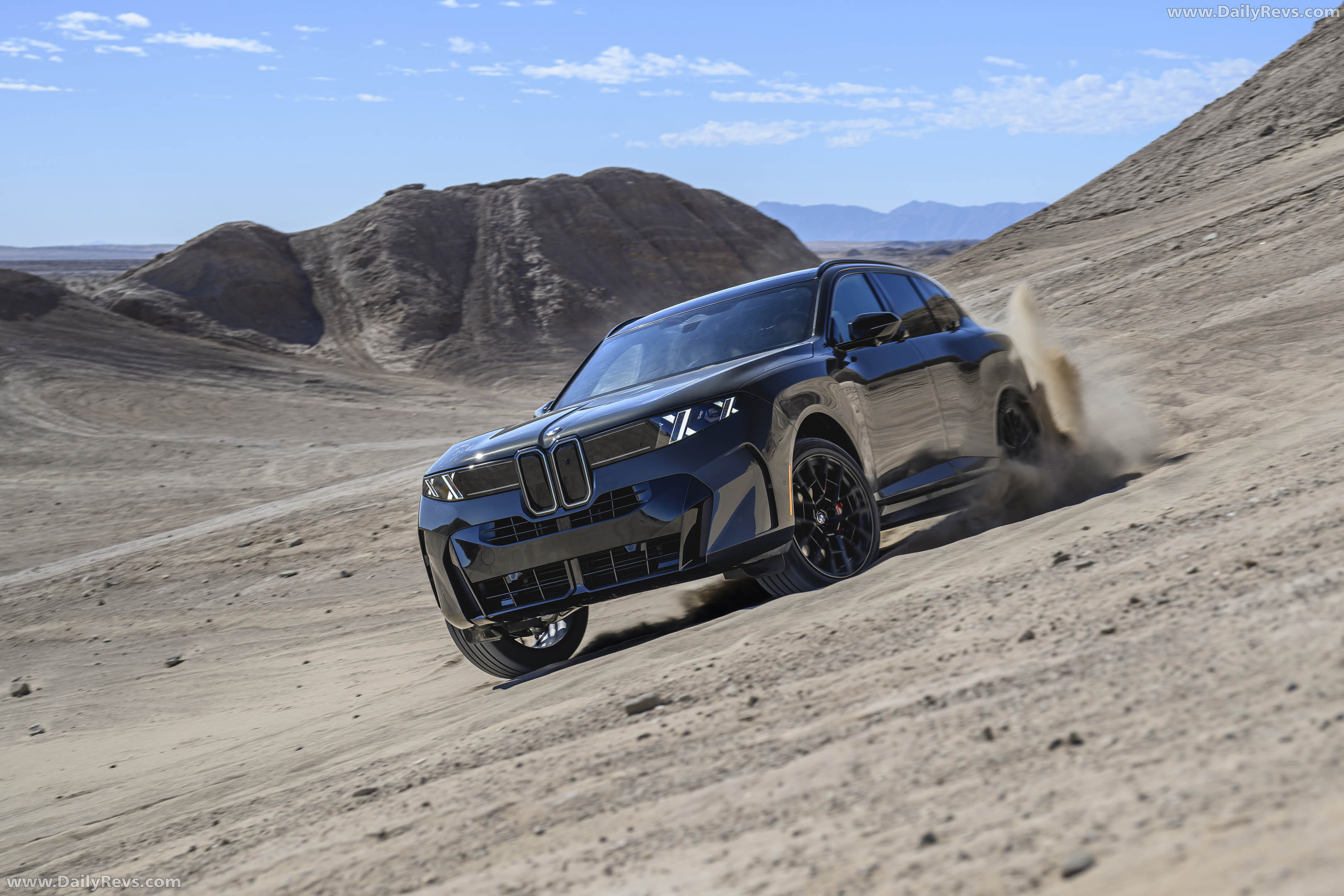 2027 BMW X5 40 xDrive G65 Dravit Grey Front View