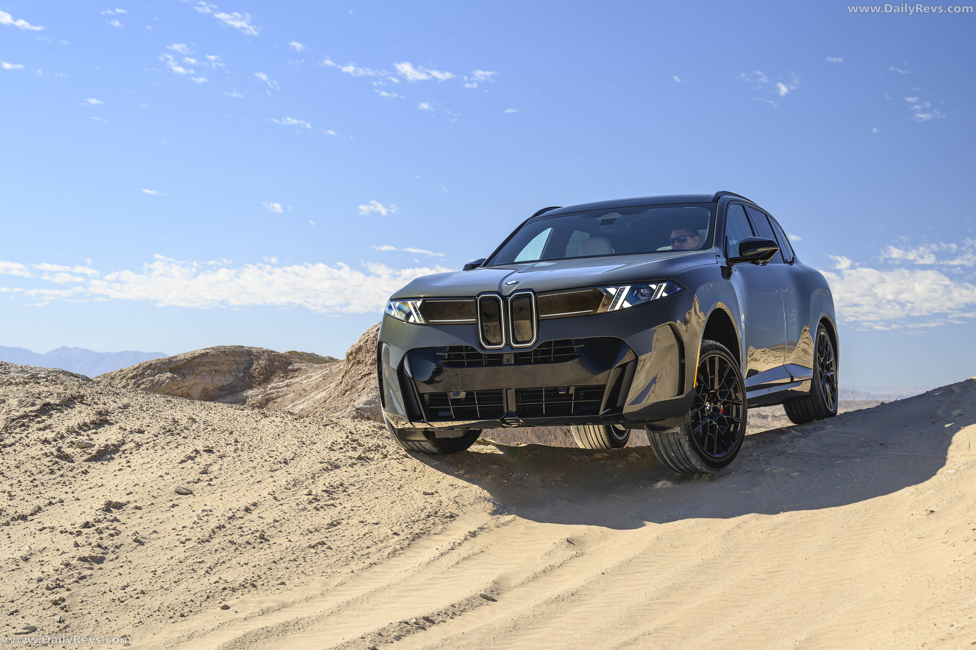 2027 BMW X5 40 xDrive G65 Dravit Grey Front View