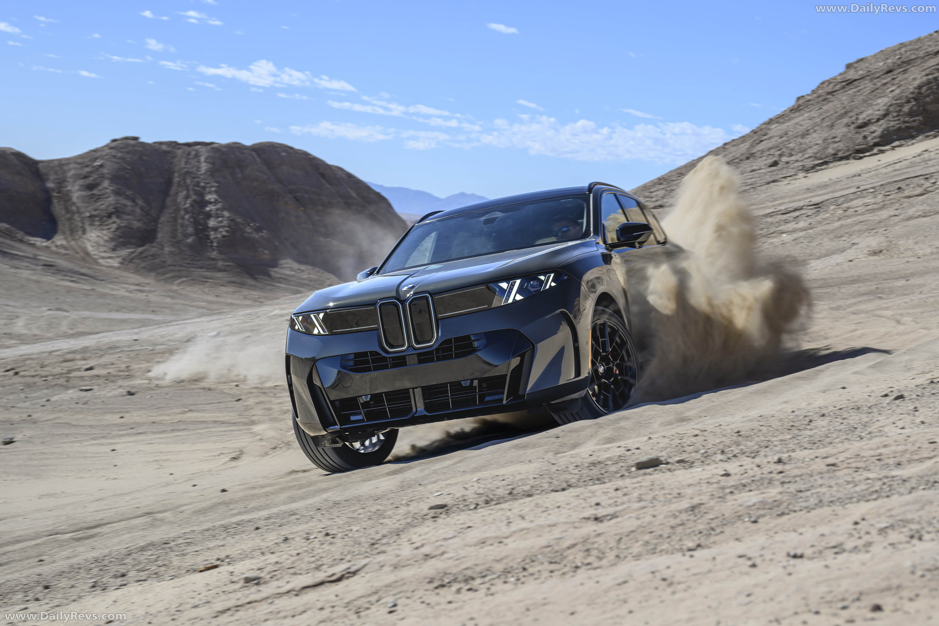 2027 BMW X5 40 xDrive G65 Dravit Grey Front View