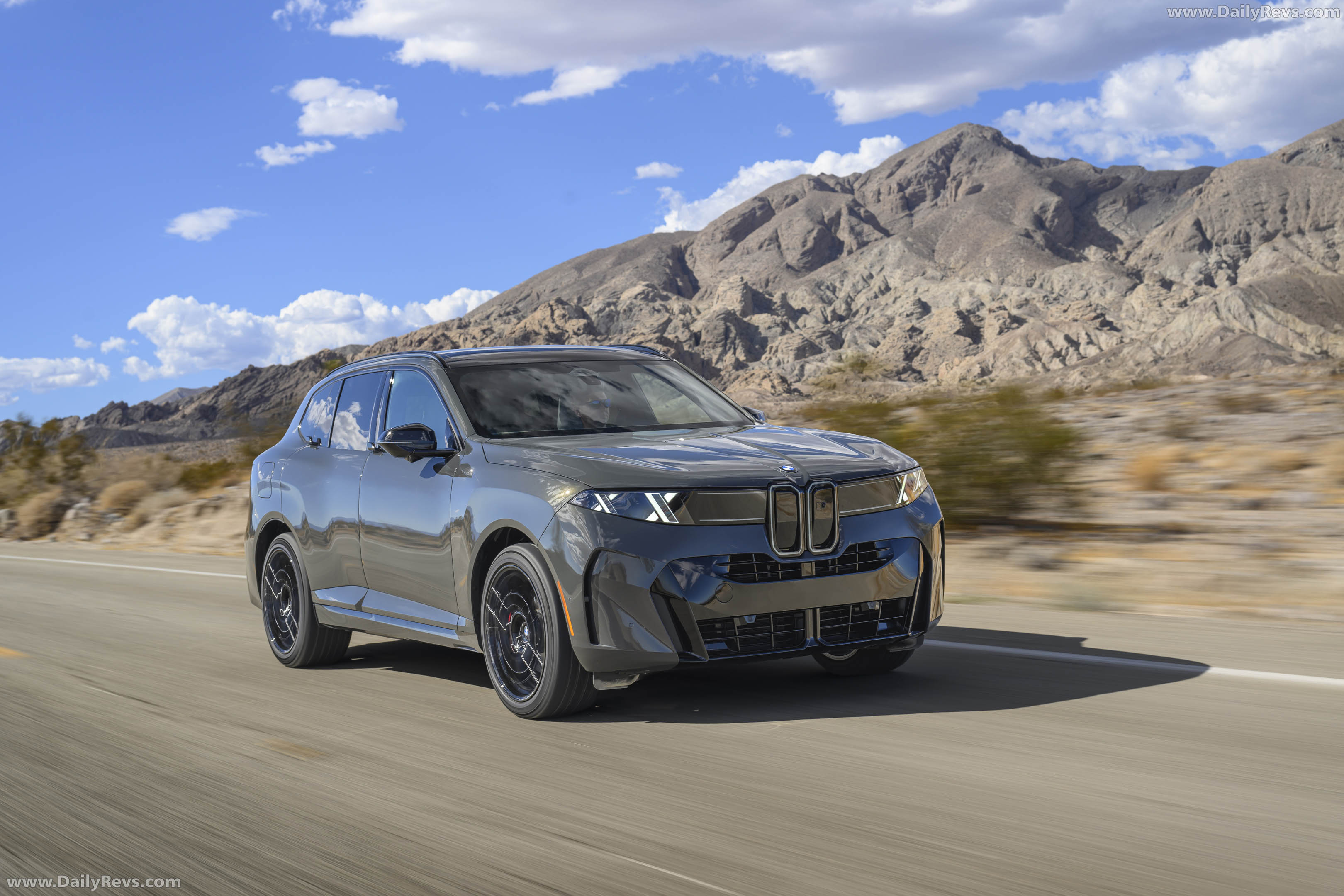 2027 BMW X5 40 xDrive G65 Dravit Grey Front View
