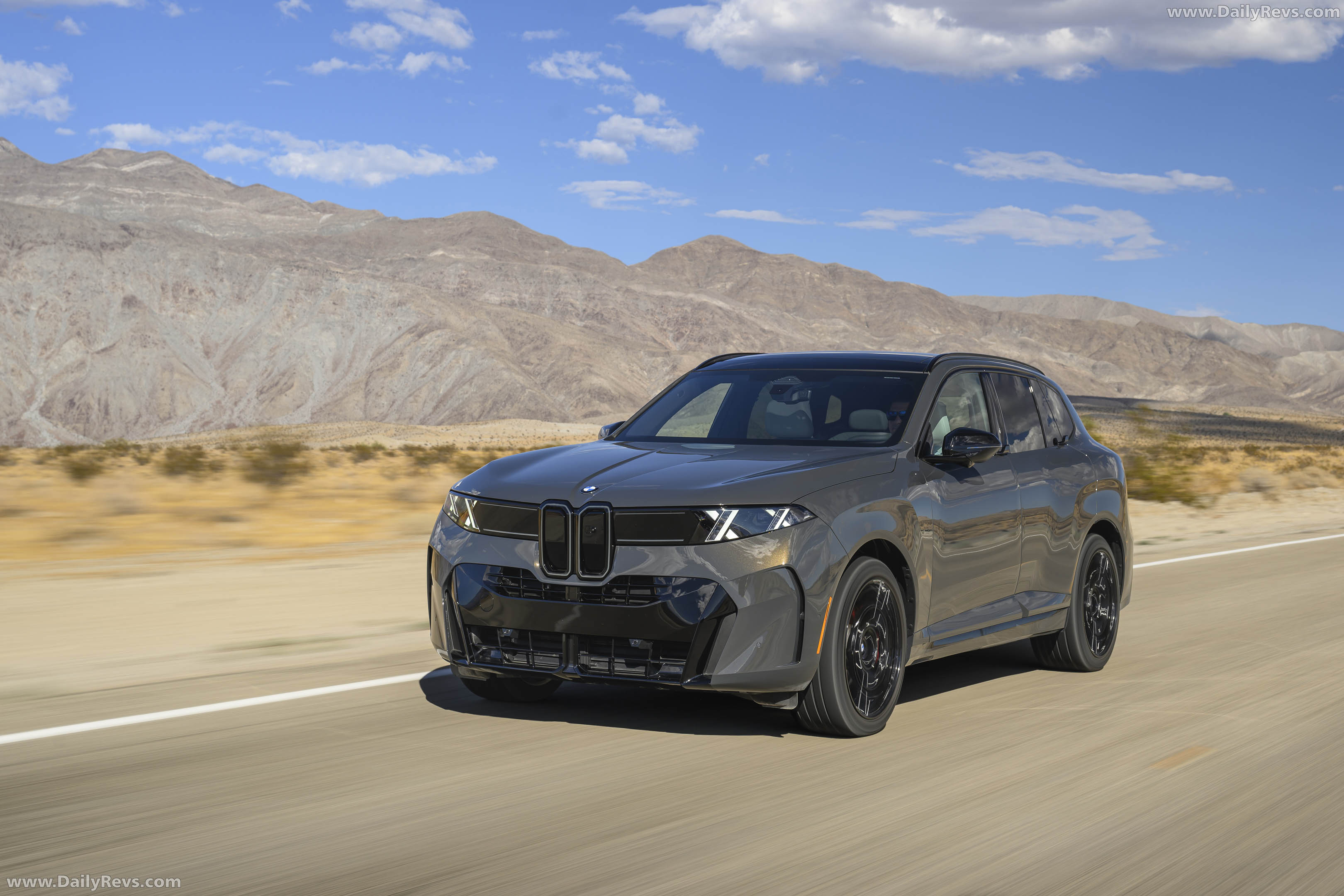 2027 BMW X5 40 xDrive G65 Dravit Grey Front View