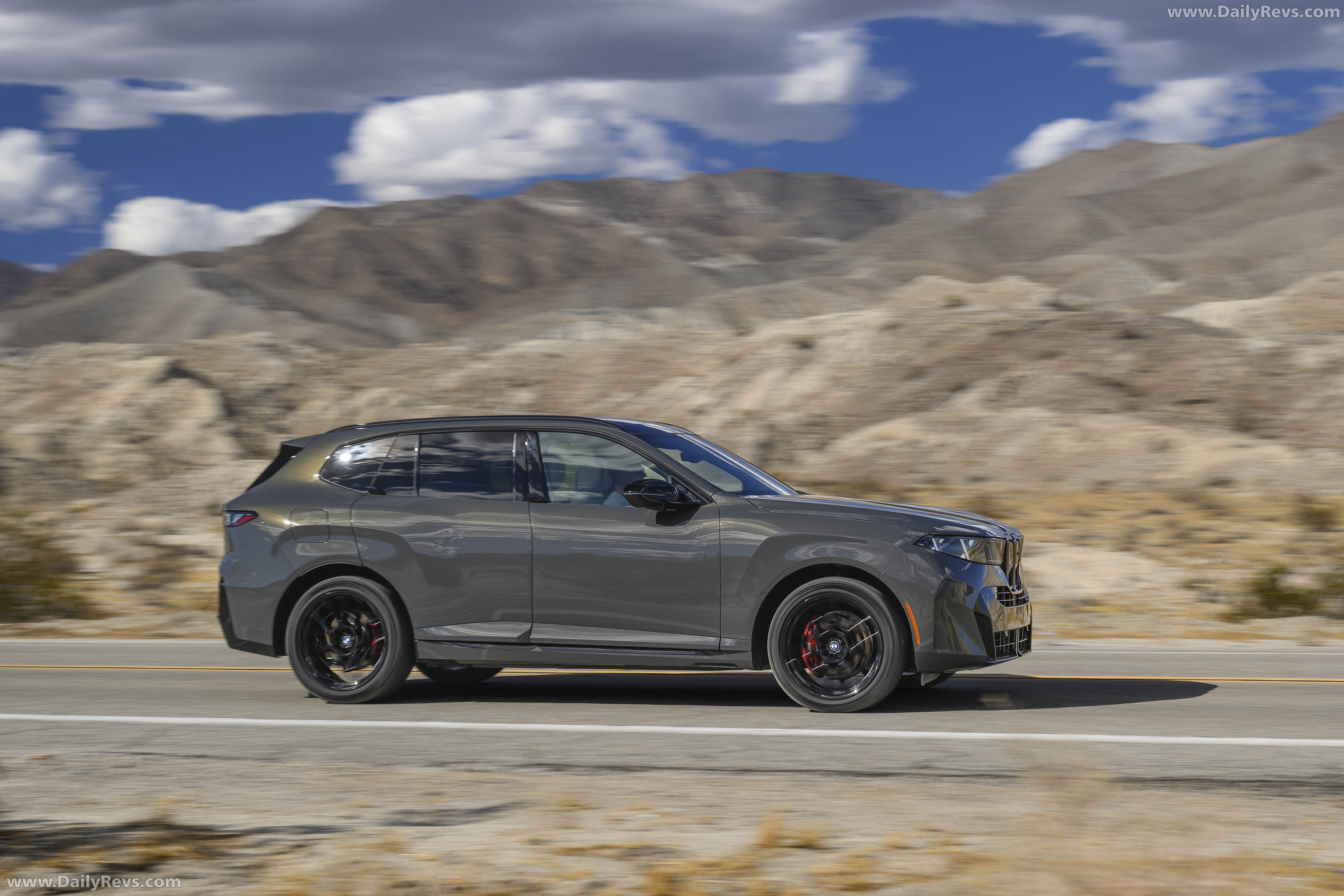 2027 BMW X5 40 xDrive G65 Dravit Grey Side View