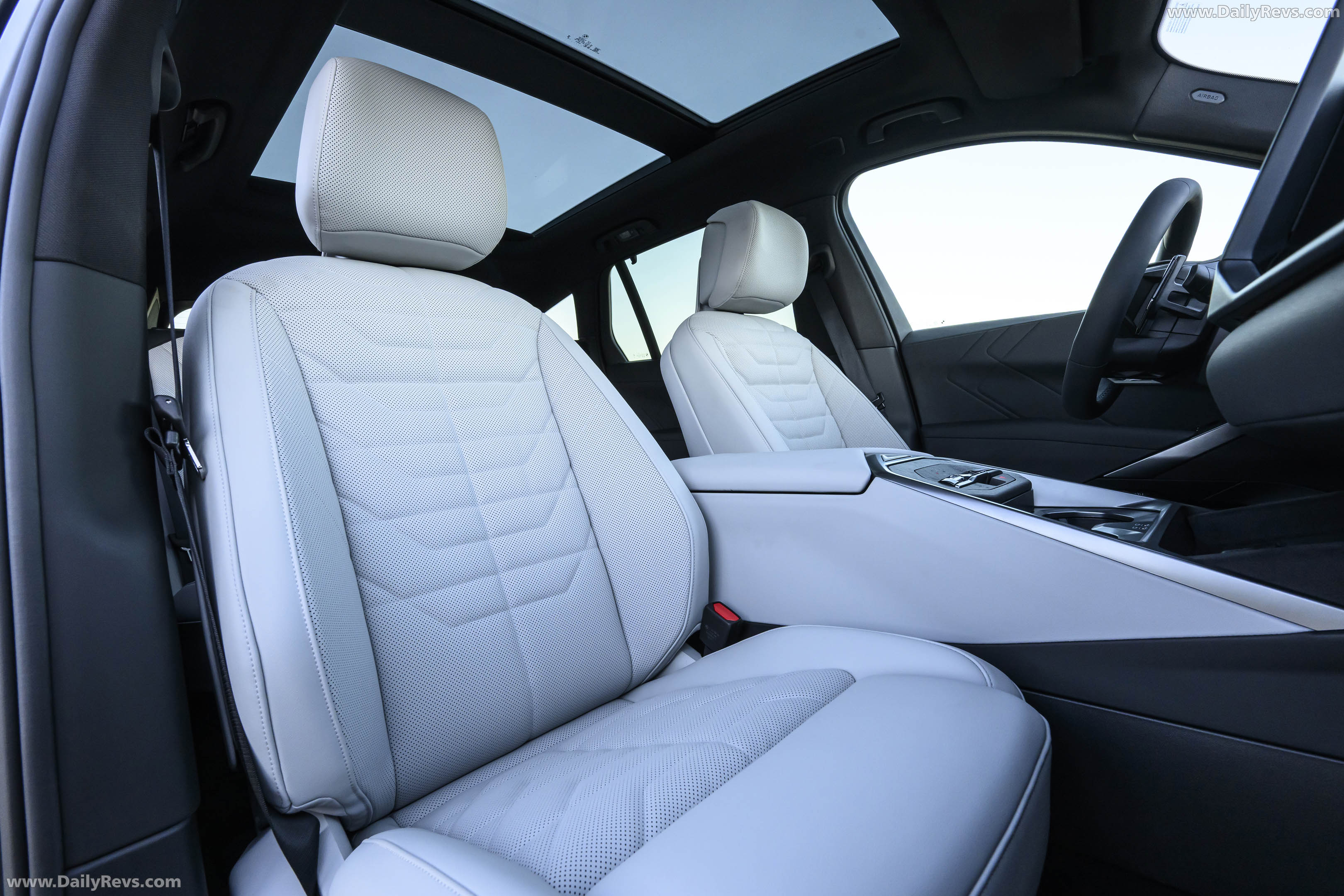 2027 BMW X5 40 xDrive G65 Dravit Grey Interior