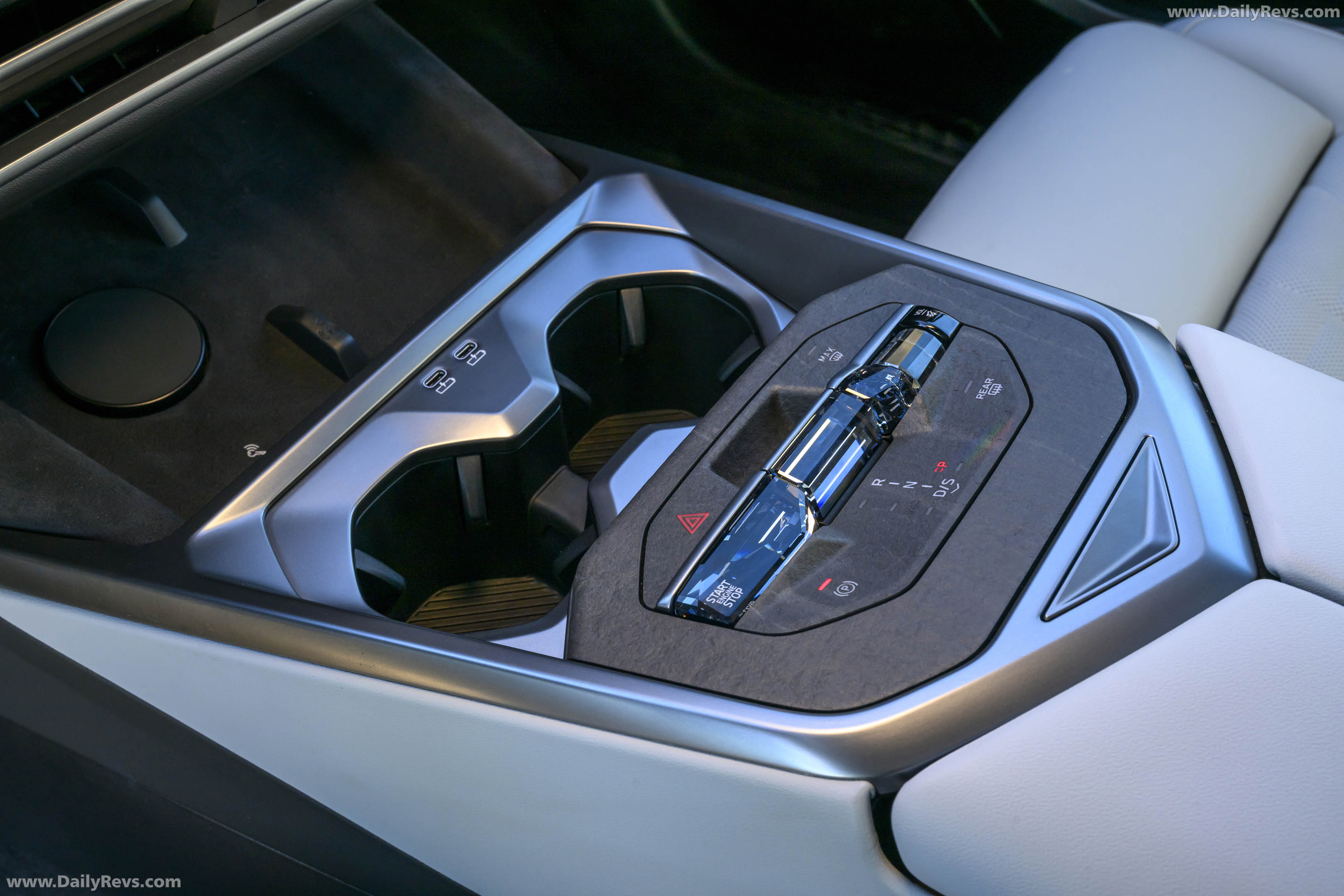 2027 BMW X5 40 xDrive G65 Dravit Grey Interior