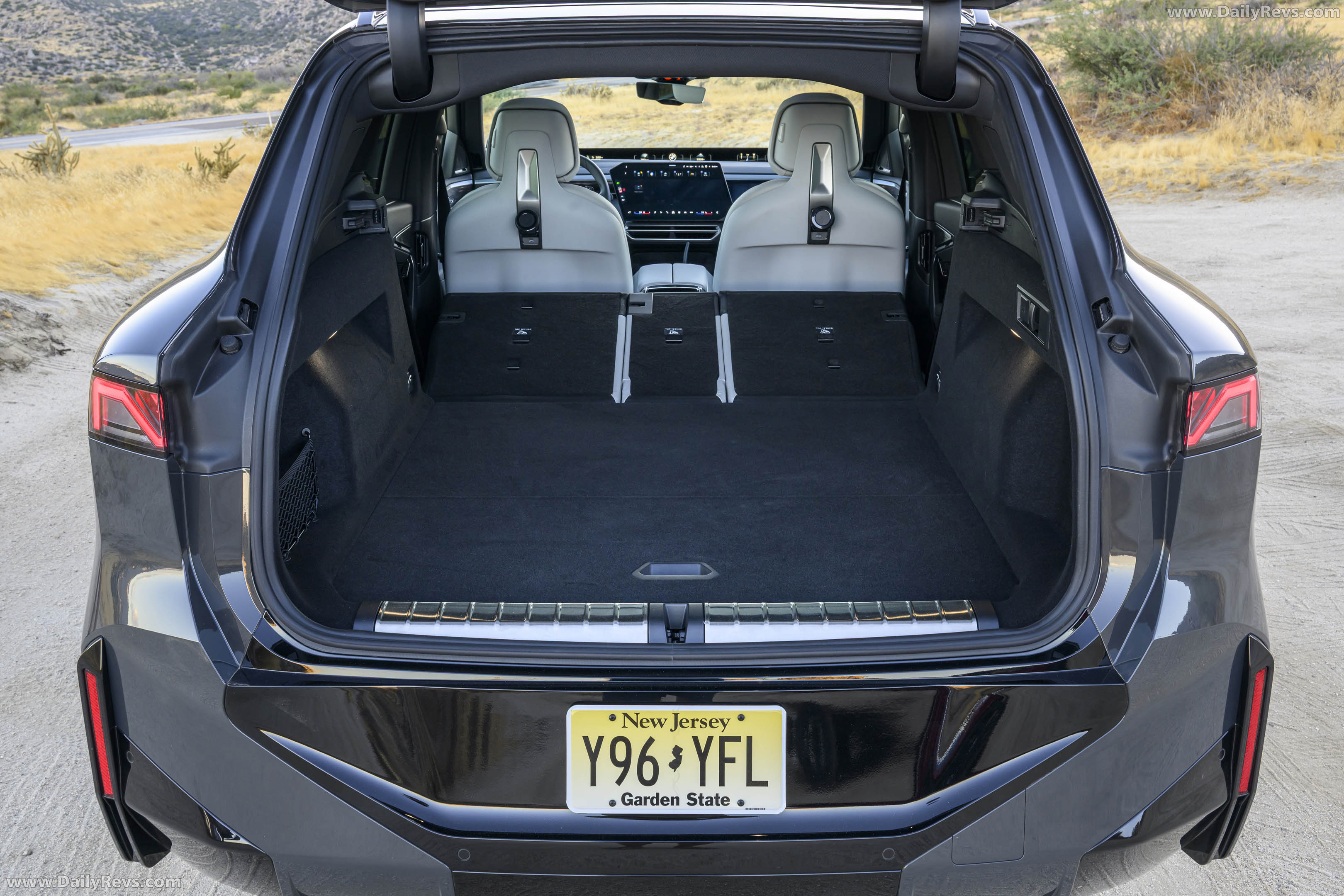2027 BMW X5 40 xDrive G65 Dravit Grey Interior