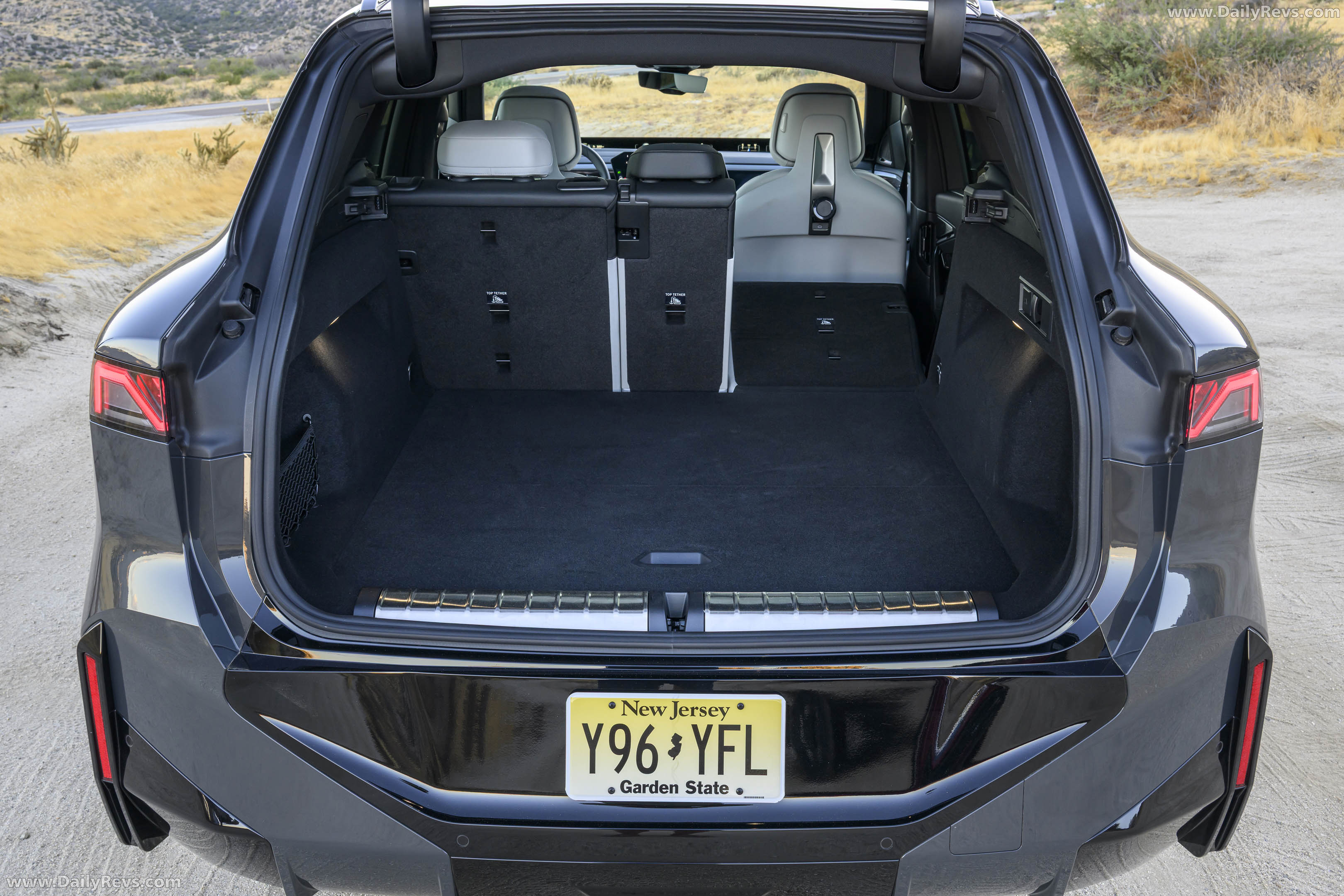 2027 BMW X5 40 xDrive G65 Dravit Grey Interior