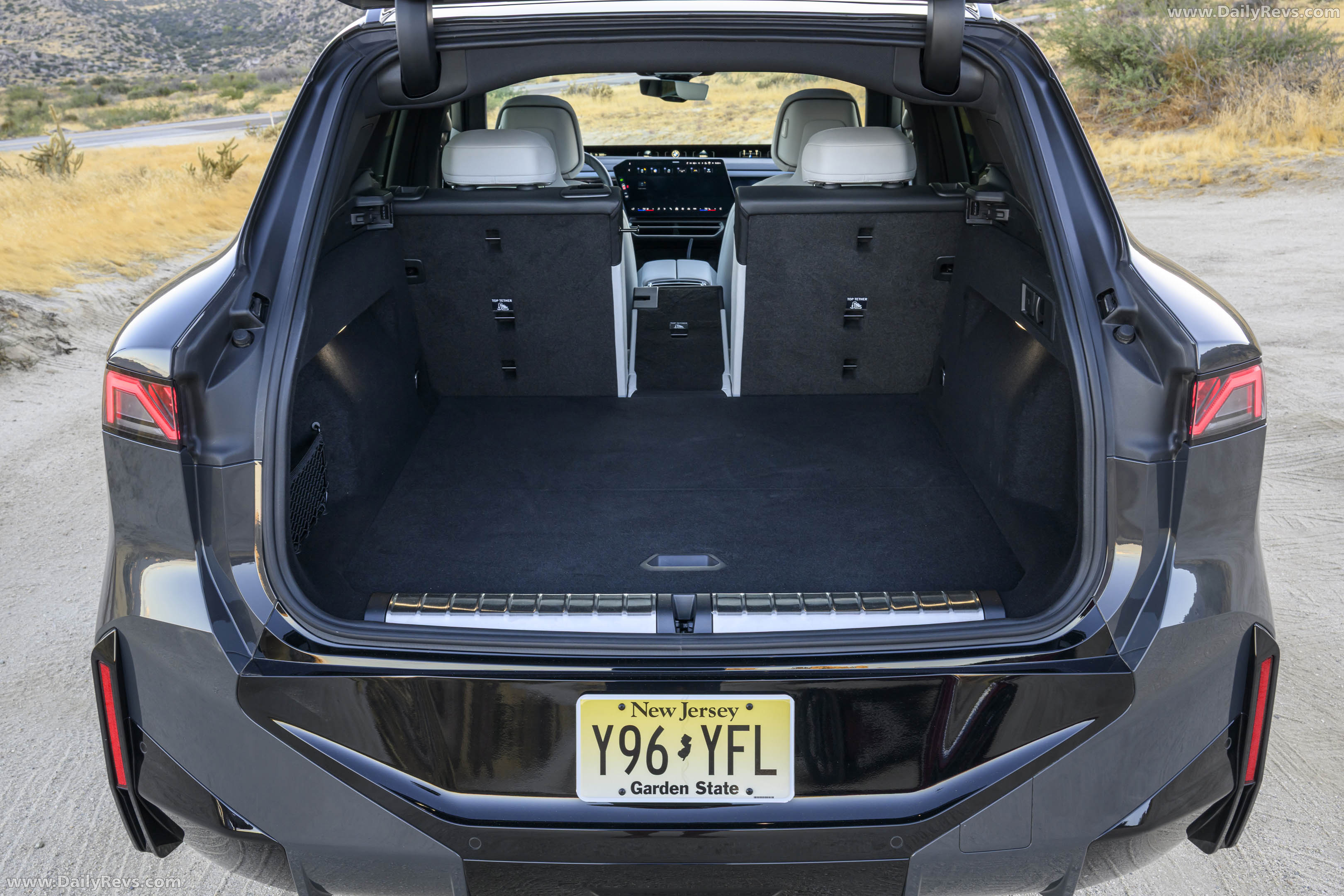 2027 BMW X5 40 xDrive G65 Dravit Grey Interior