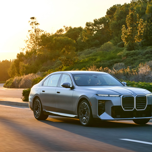 2027 BMW 740 xDrive M Sport Package G70 Front View