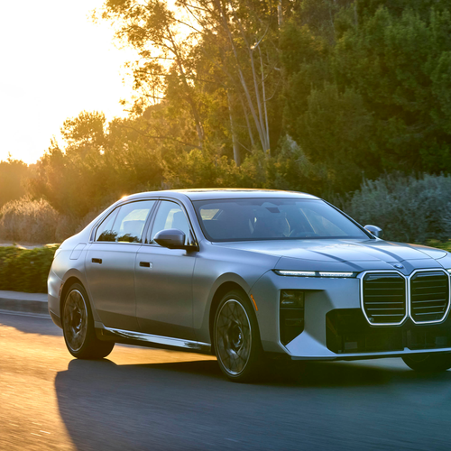 2027 BMW 740 xDrive M Sport Package G70 Front View