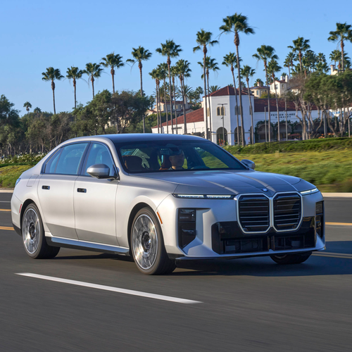 2027 BMW 740 xDrive M Sport Package G70 Front View