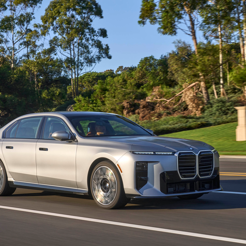 2027 BMW 740 xDrive M Sport Package G70 Front View