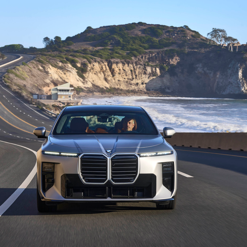 2027 BMW 740 xDrive M Sport Package G70 Front View