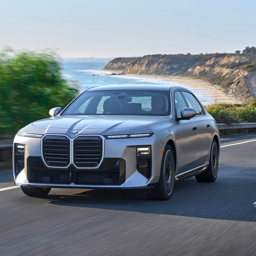 2027 BMW 740 xDrive M Sport Package G70 Front View