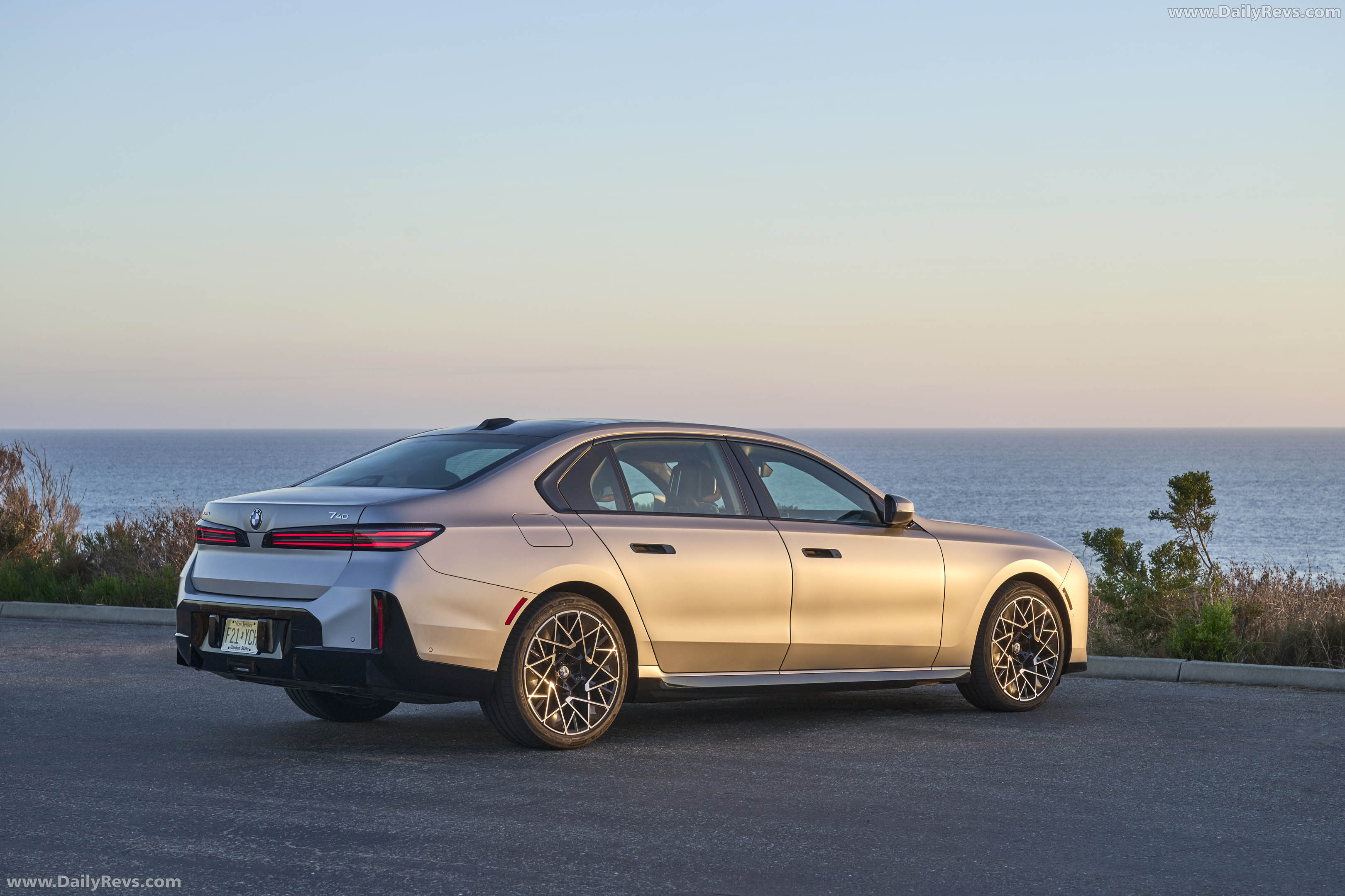 2027 BMW 740 xDrive M Sport Package G70 Rear View