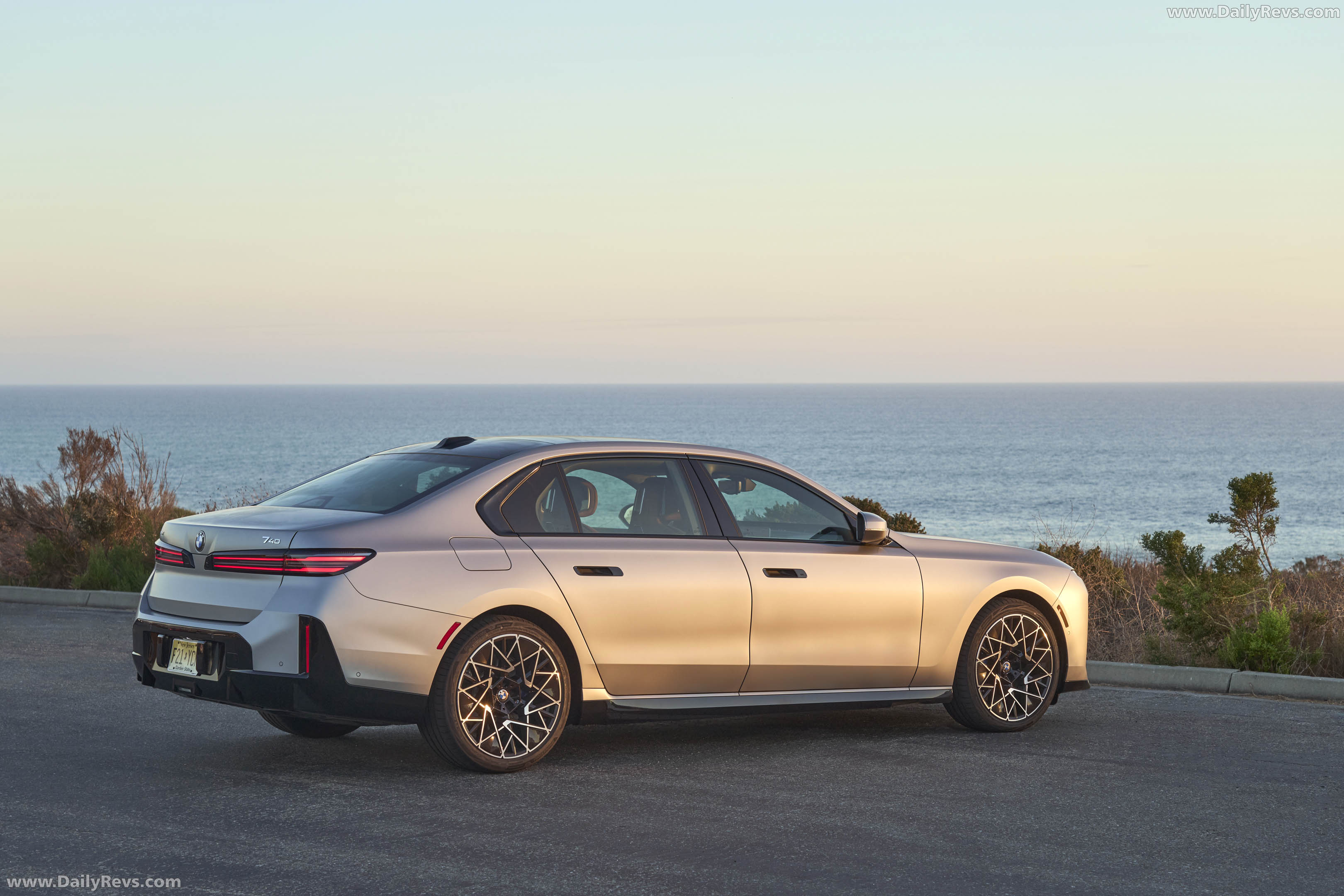 2027 BMW 740 xDrive M Sport Package G70 Rear View