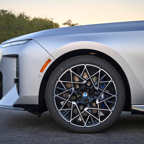 2027 BMW 740 xDrive M Sport Package G70 Exterior